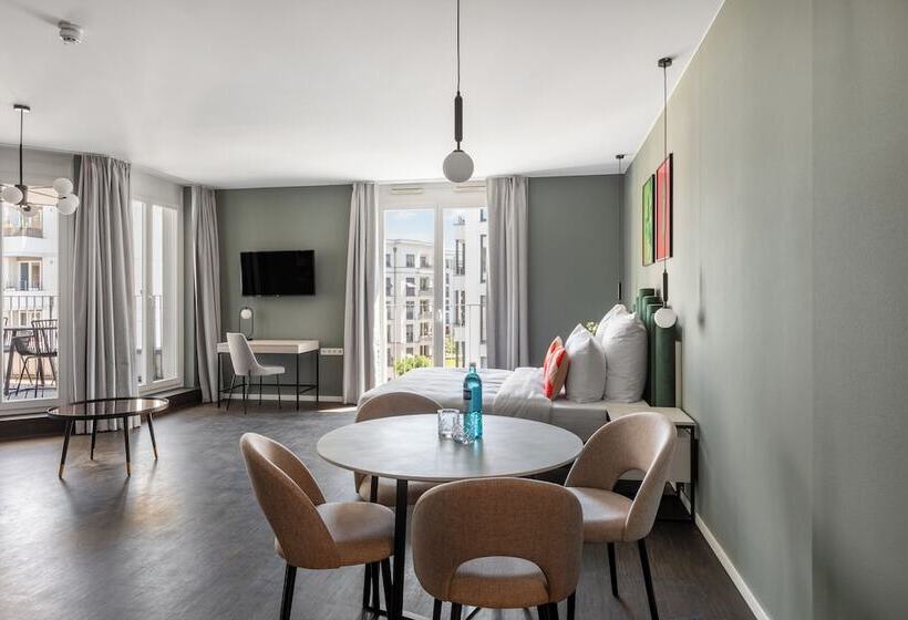 اتاق خانوادگی, Numa I Boxer Rooms And Apartments