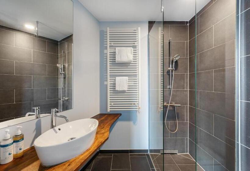 استودیوی سوپریور, Numa I Boxer Rooms And Apartments