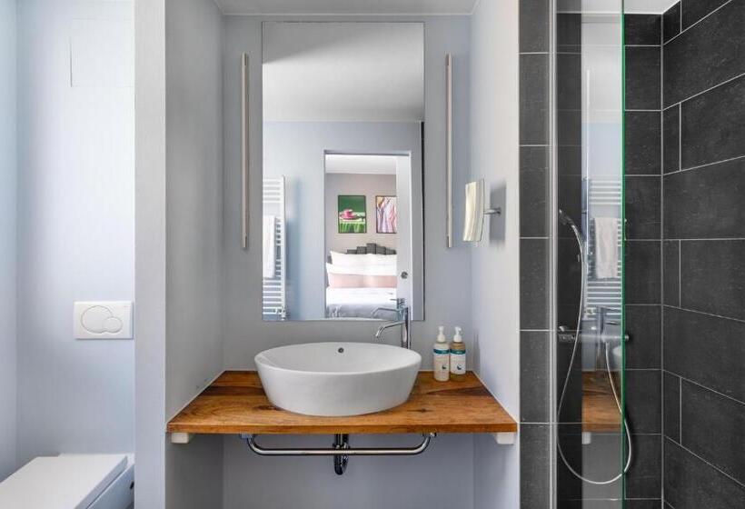 استودیوی استاندارد, Numa I Boxer Rooms And Apartments