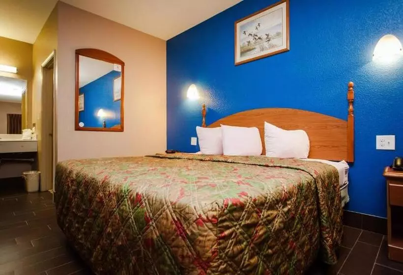 キングサイズベッドのスタンダードルーム, Scottish Inn & Suites