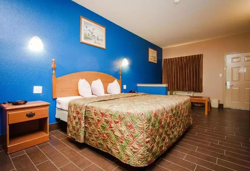 キングサイズベッドのスタンダードルーム, Scottish Inn & Suites