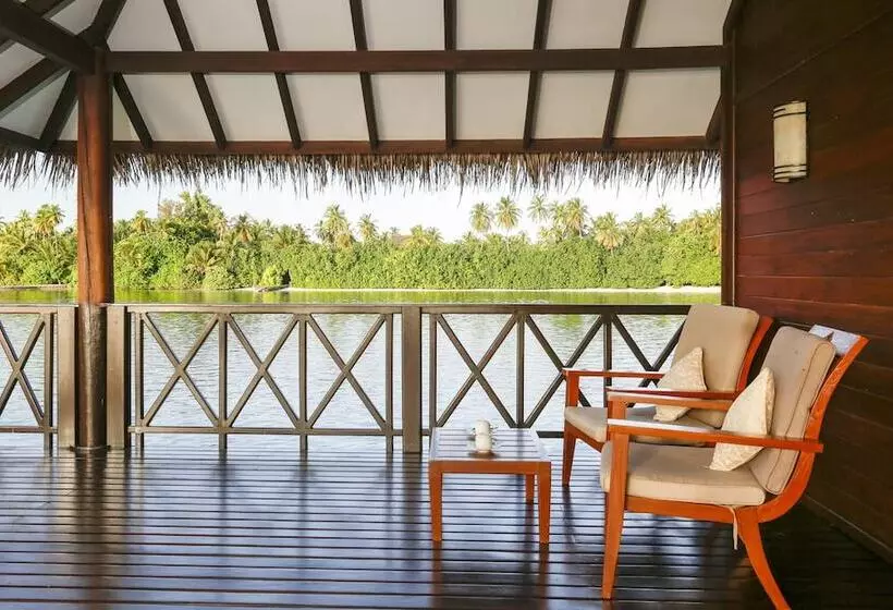 ویلای 1 خوابه, Medhufushi Island Resort