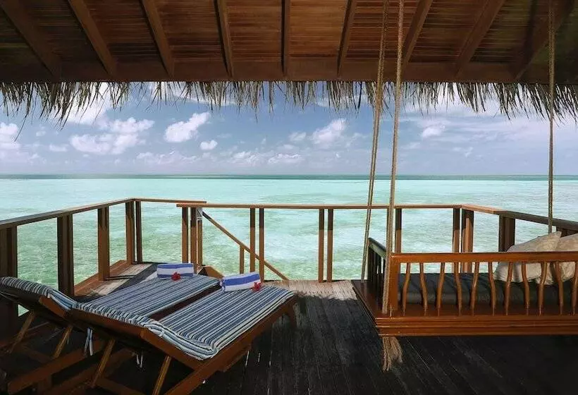ویلای 1 خوابه, Medhufushi Island Resort