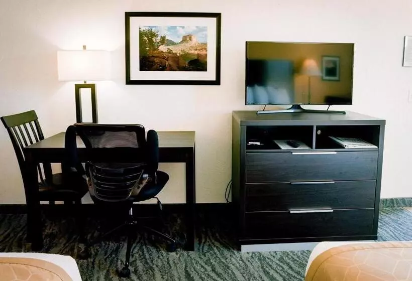 スタンダードルーム, Pines Inn & Suites