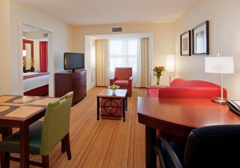 带大床的标准工作室, Residence Inn San Diego North/san Marcos