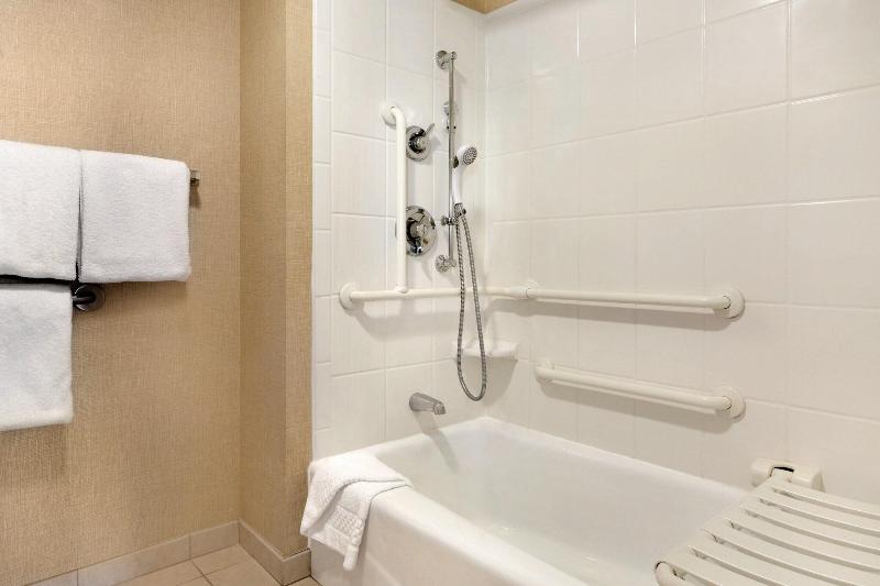 带大床的标准工作室, Residence Inn San Diego North/san Marcos