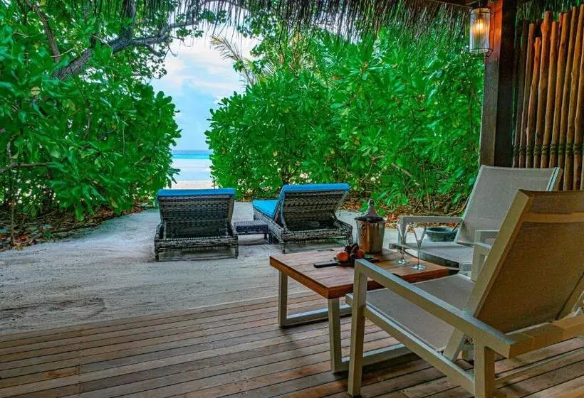 ویلای 1 خوابه, Constance Moofushi Maldives All Inclusive