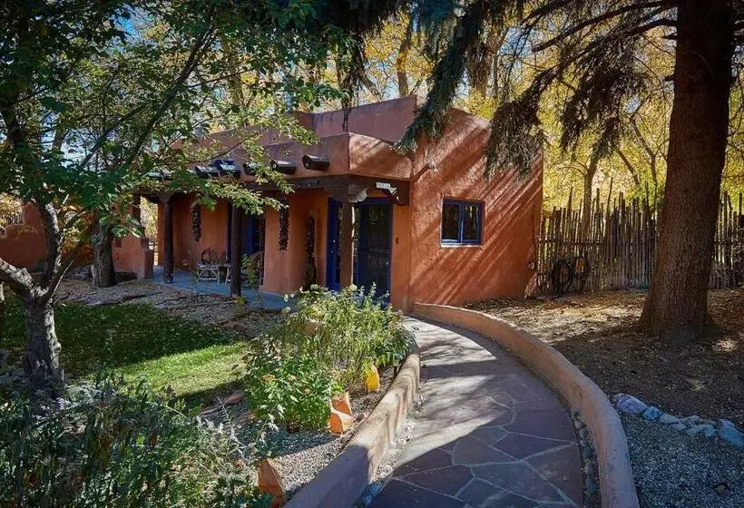 Sviitti, Adobe And Pines Inn Bed And Breakfast