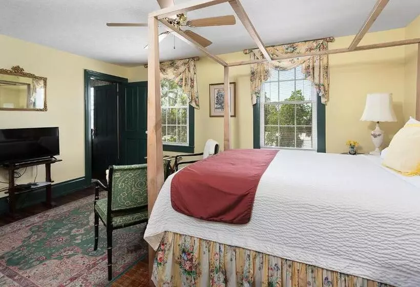 クイーンサイズベッドのスイートルーム, Spencer House Inn