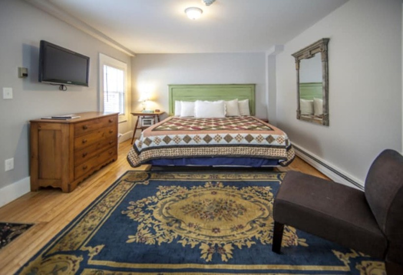 Номер Стандарт с Террасой, Abalonia Inn