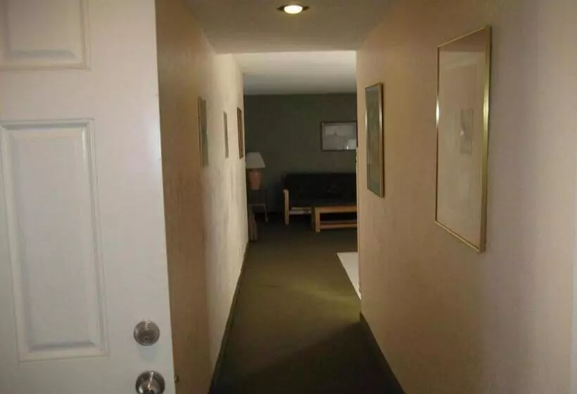 バルコニー付スイート, Mountain View Motel