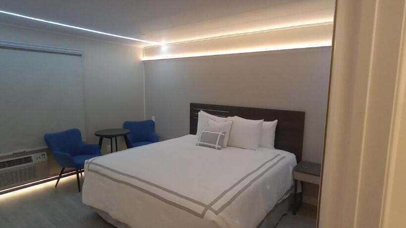 豪华三人间, Mountain View Motel