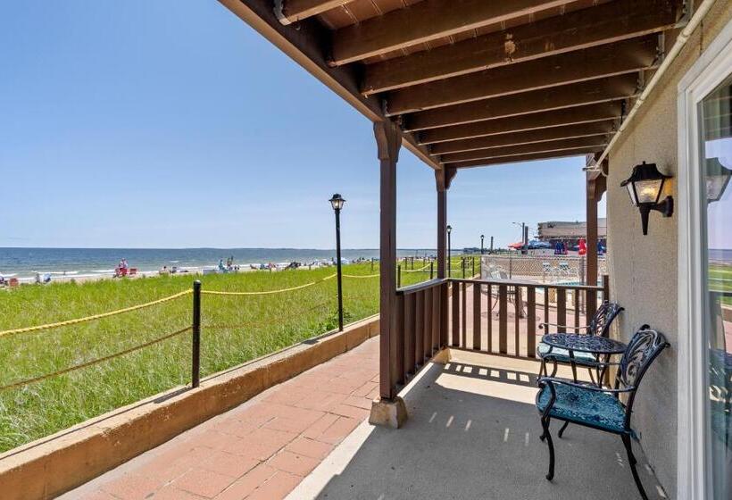 Номер Deluxe Вид на Море Боковой, The Carolina Motel