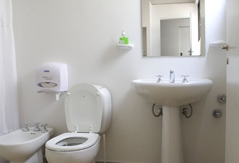 اتاق استاندارد با سرویس بهداشتی مشترک, Ba Stop Hotel House