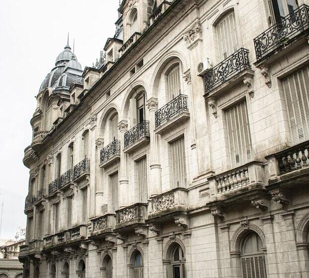 اتاق استاندارد چهارنفره با سرویس بهداشتی مشترک, Ba Stop Hotel House