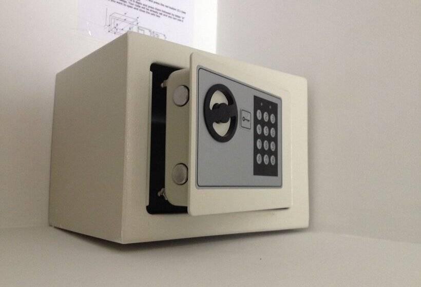 اتاق استاندارد, Ba Stop Hotel House