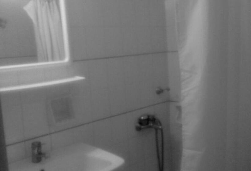 バルコニー付きスタンダードルーム, Birais Beach Studios