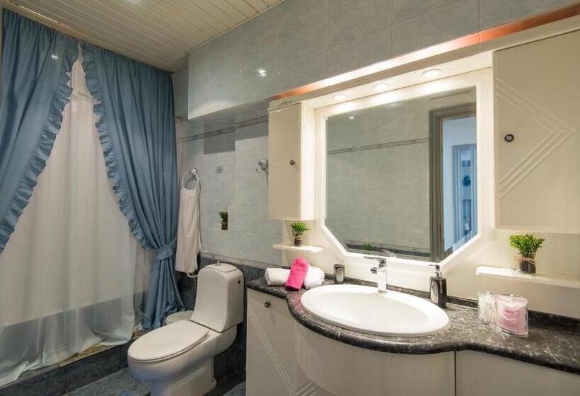 オーシャンビューデラックススイート, Birais Beach Studios