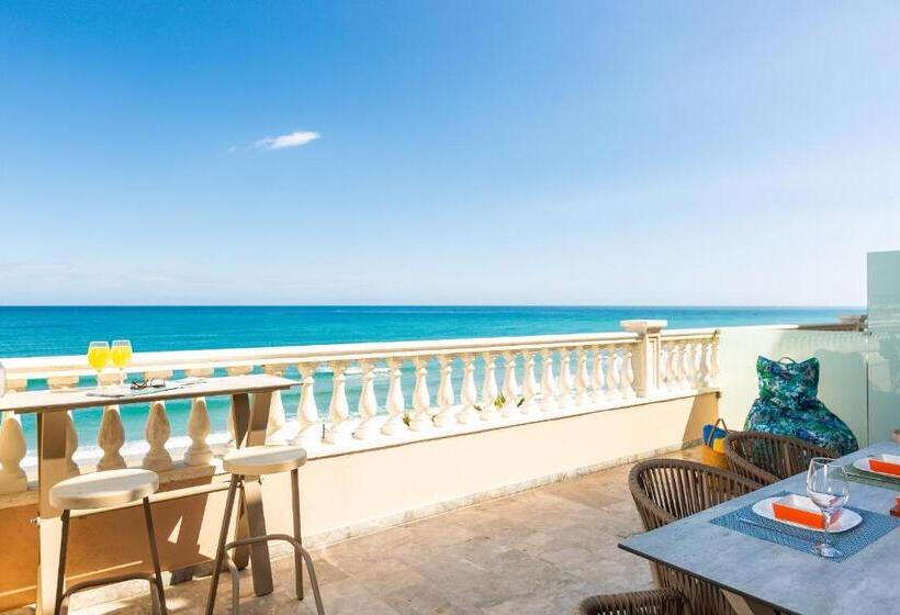 キングサイズベッドのデラックススイート, Birais Beach Studios