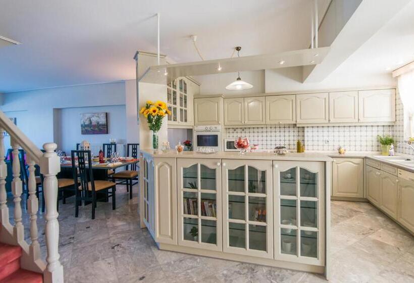 オーシャンビューデラックススイート, Birais Beach Studios