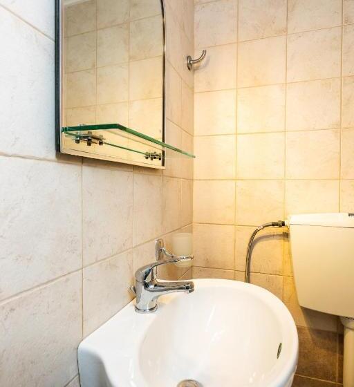 キングサイズベッドのデラックススイート, Birais Beach Studios