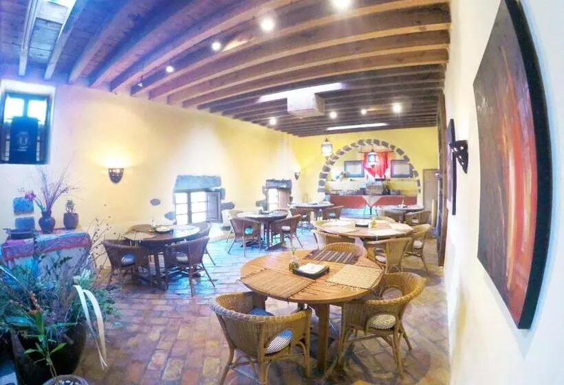 ویلای 2 خوابه, Finca Tomaren