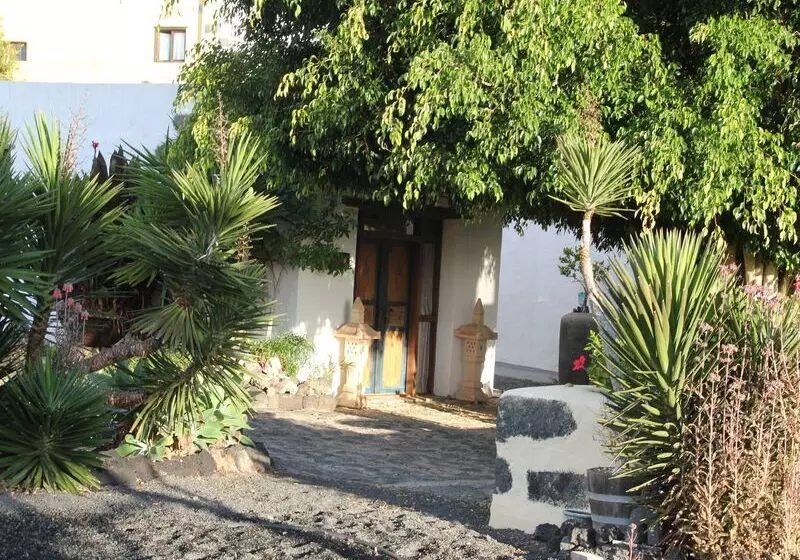 استودیوی استاندارد, Finca Tomaren
