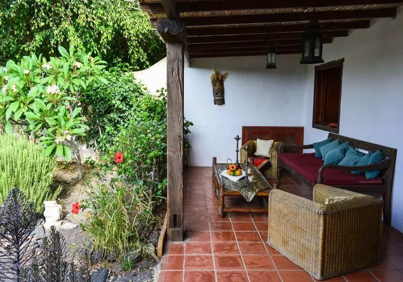 ویلای 1 خوابه, Finca Tomaren