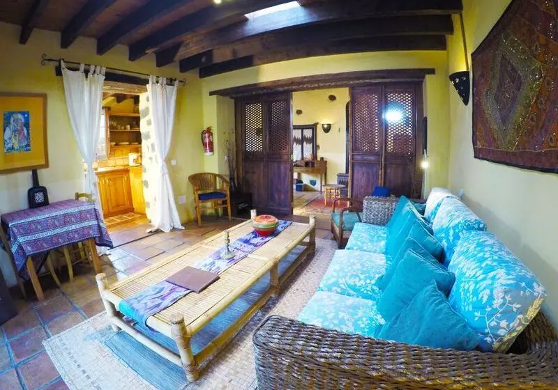 ویلای 1 خوابه, Finca Tomaren