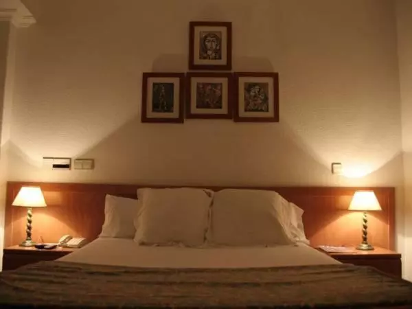 スタンダードルーム, Hostal Gran Via Levante