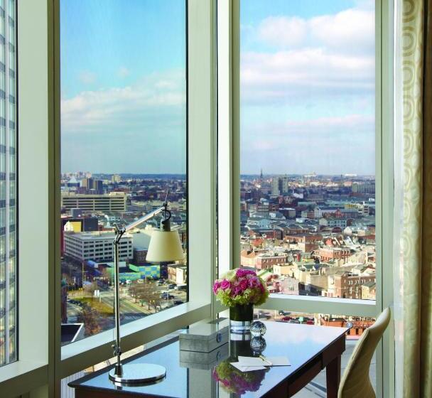 חדר סטנדרט עם מיטת קינג, Four Seasons  Baltimore