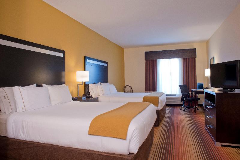 장애인을 위한 스위트, Holiday Inn Express Hotel & Suites Prattville South, An Ihg