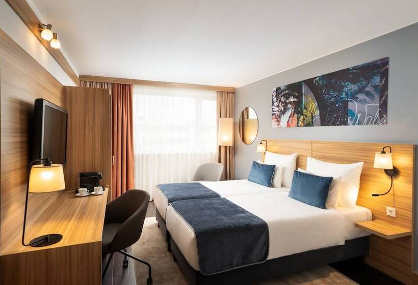 Номер Стандарт, Leonardo Hotel Vienna Schönbrunn