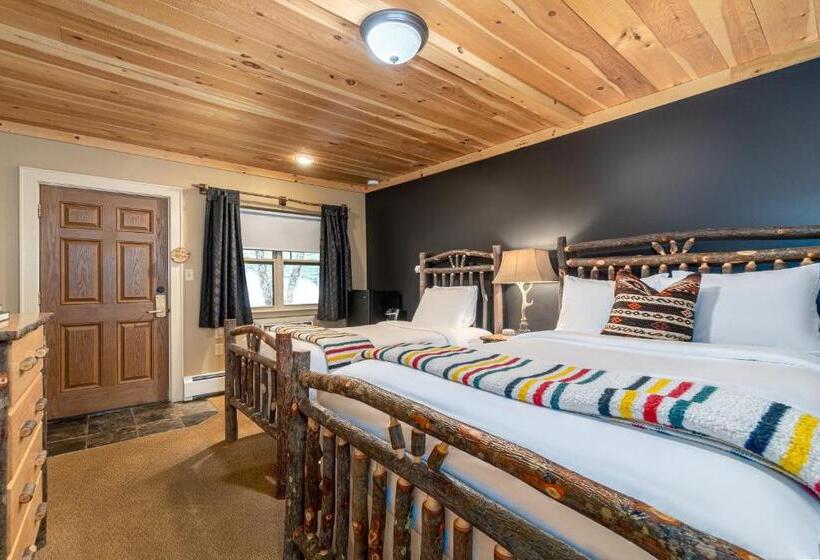 Номер Стандарт с Балконом, The Alpine Lodge