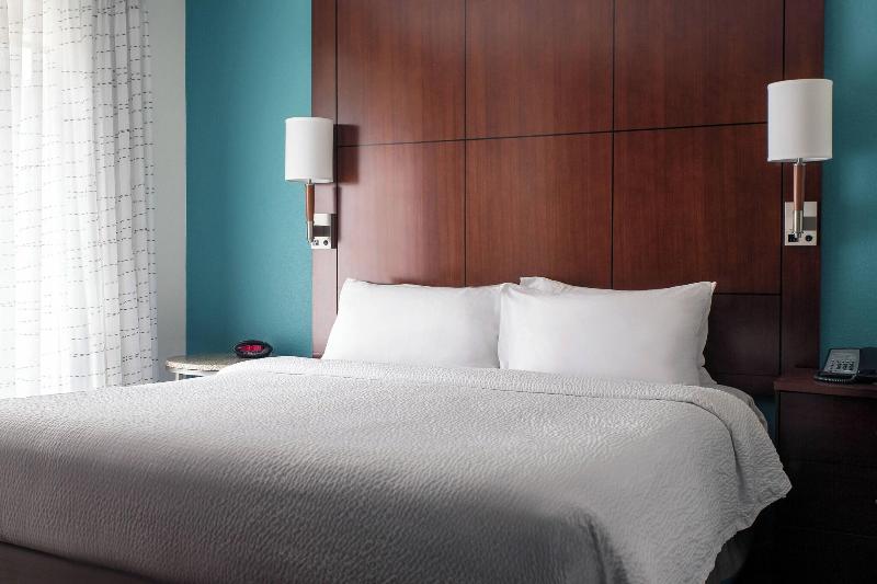 带大床的标准工作室, Residence Inn San Diego Del Mar