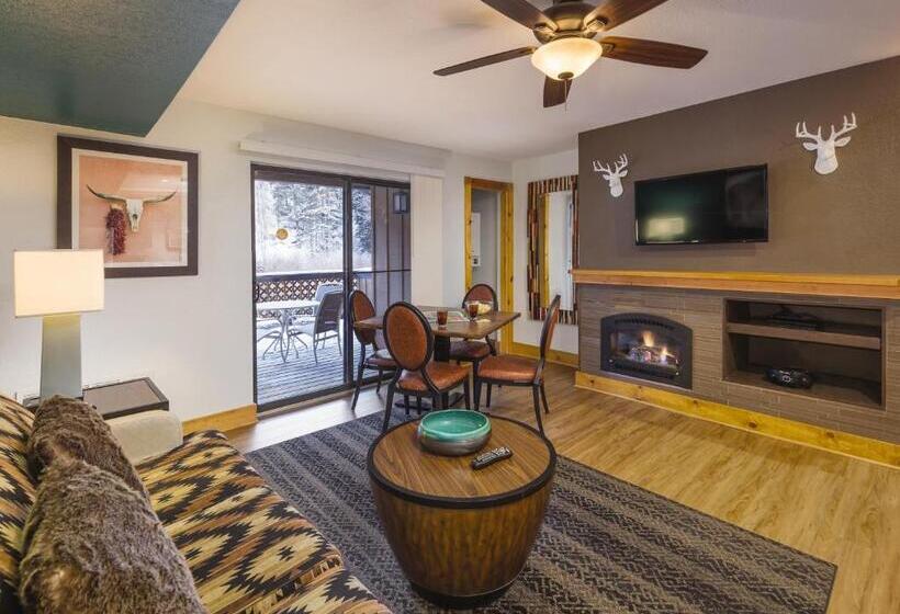 شقة غرفة واحدة, Worldmark Red River