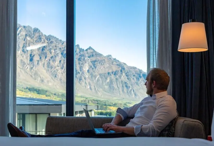 マウンテンビュースタンダードルーム, Holiday Inn Queenstown Remarkables Park
