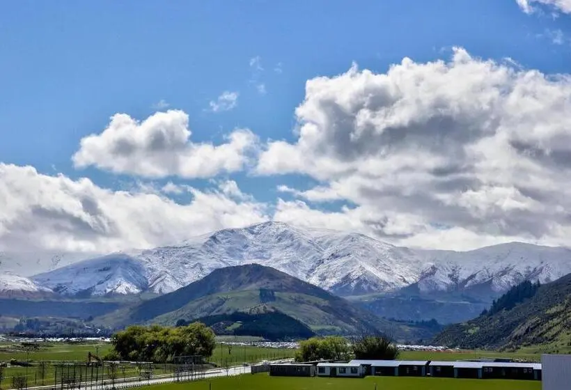キングサイズベッドのスタンダードルーム, Holiday Inn Queenstown Remarkables Park