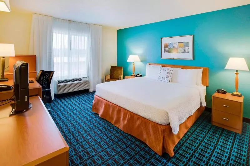 Standard-huone King-vuode, Fairfield Inn And Suites South Hill I 85