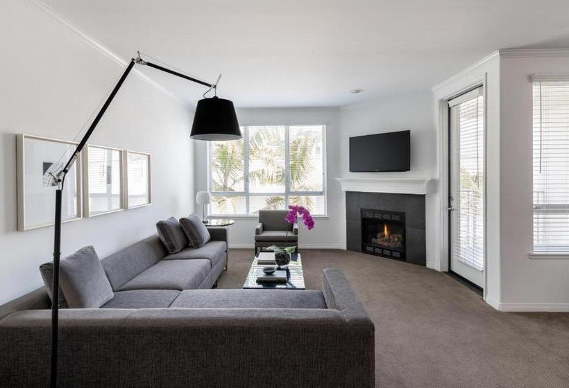 سوئیت پریمیوم 2 خوابه, Aka Beverly Hills