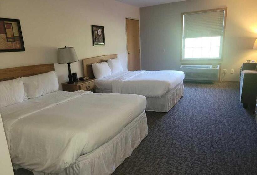 带2个双人床的标准工作室, Brook Pointe Inn