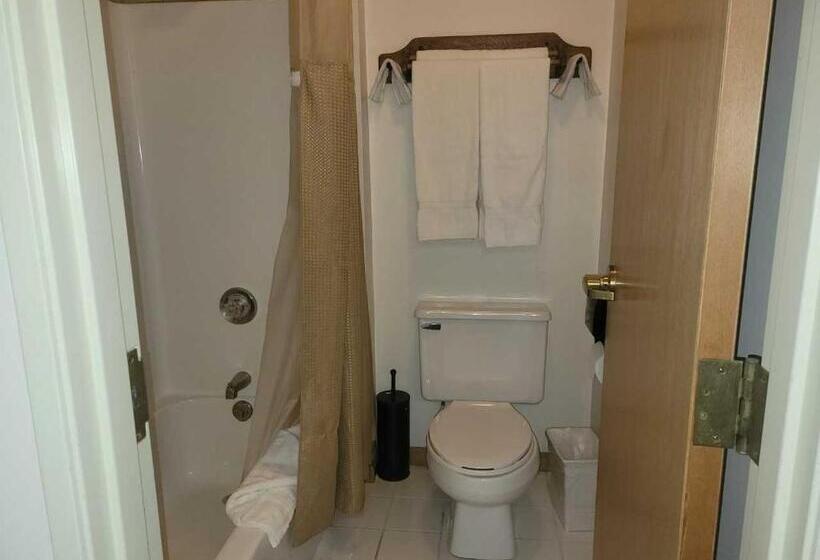 家庭间, Brook Pointe Inn