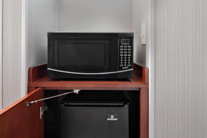 Люкс Кровать Кинг, Courtyard By Marriott Raleigh North/triangle Town Center