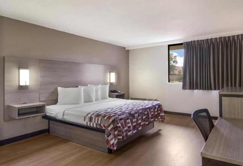 带大床的高级房间, Red Roof Inn & Suites Brunswick I95