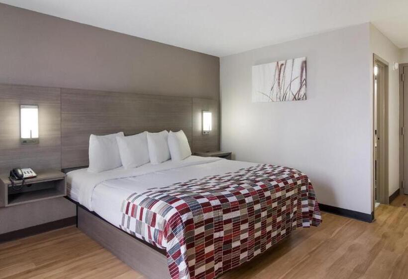 חדר דחוקס עם מיטת קינג, Red Roof Inn & Suites Brunswick I95