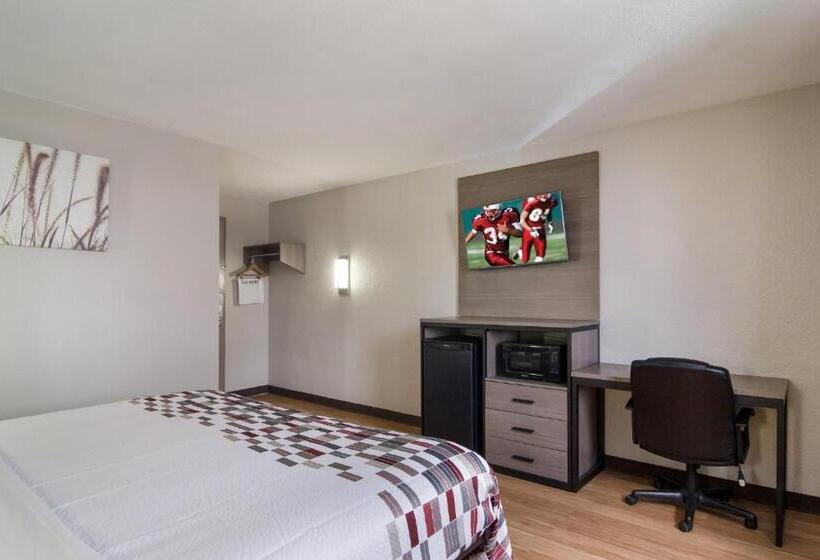 适用于残疾人士的豪华房间, Red Roof Inn & Suites Brunswick I95