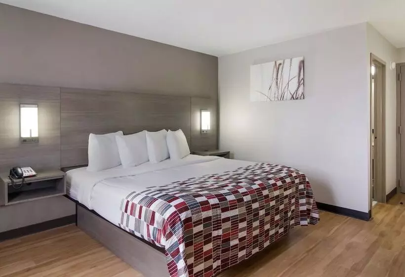 スイート, Red Roof Inn & Suites Brunswick I95