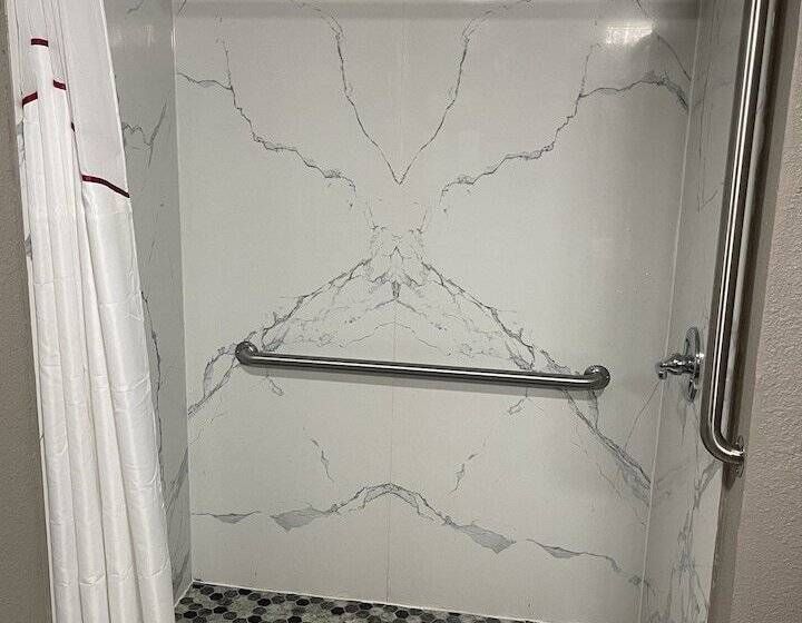 豪华房间, Red Roof Inn & Suites Brunswick I95