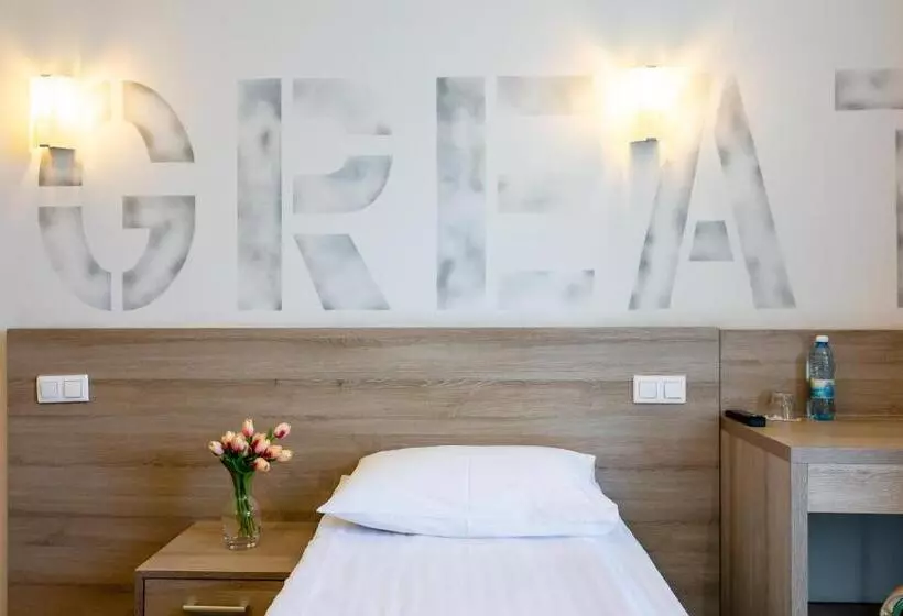 Pokój Jednoosobowy Klasyczny, Practicotel