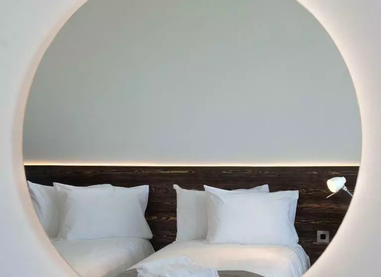 اتاق سوپریور با چشم‌انداز دریا, Amphora Hotel & Suites